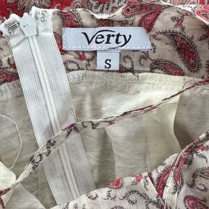vintage y2k deadstock verty paisley in red/cream multi